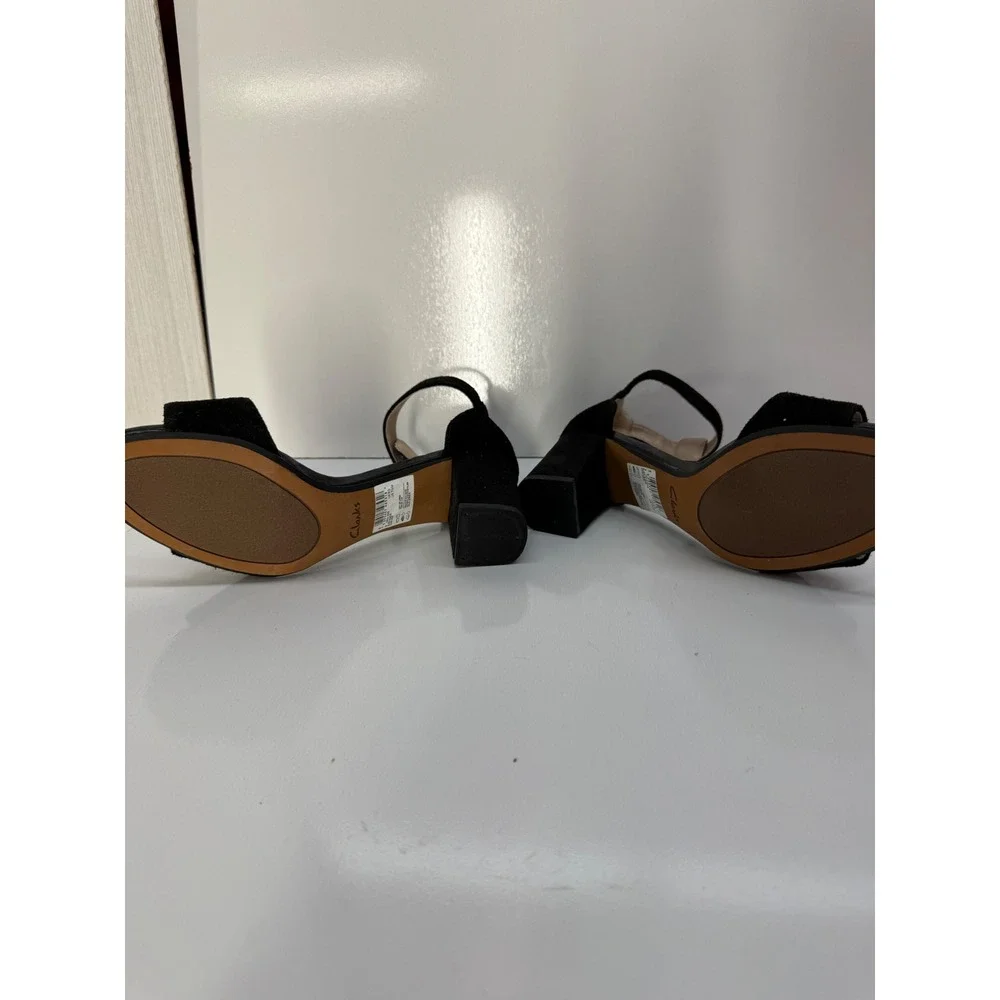 Clarks Collection Deva Mae Black Suede Block Heel Ankle Strap Sandals 7.5 M